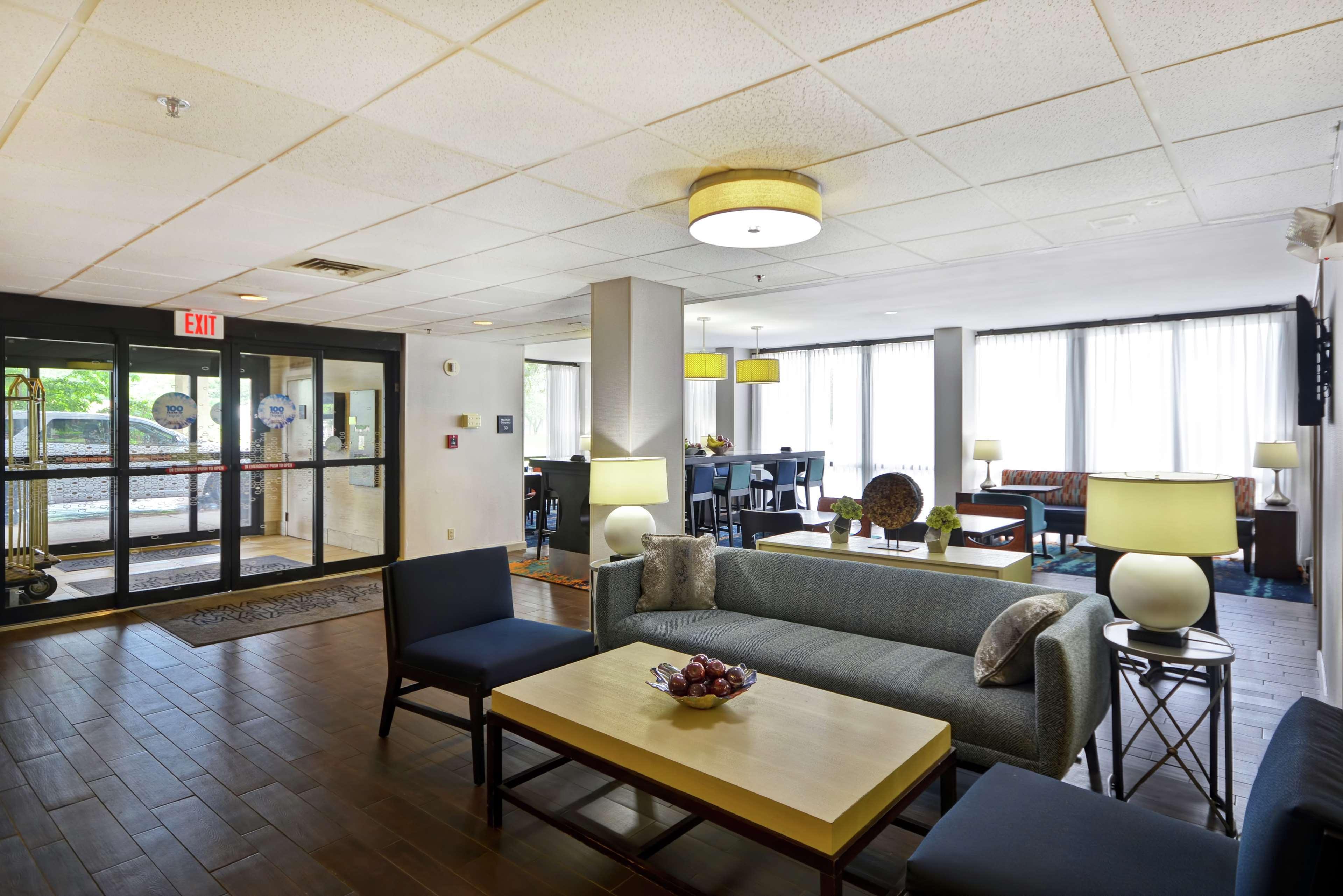 Hampton Inn Detroit Madison Heights South Troy Exterior foto